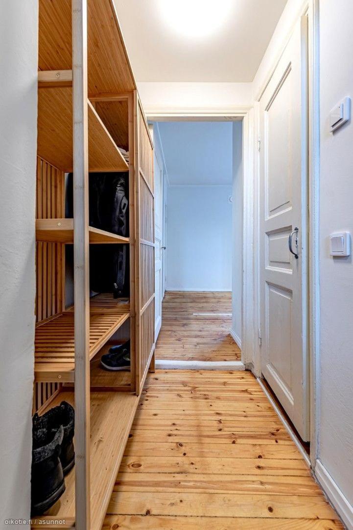 Valoisa & Mukava Koti Vallilassa Helsínquia Exterior foto